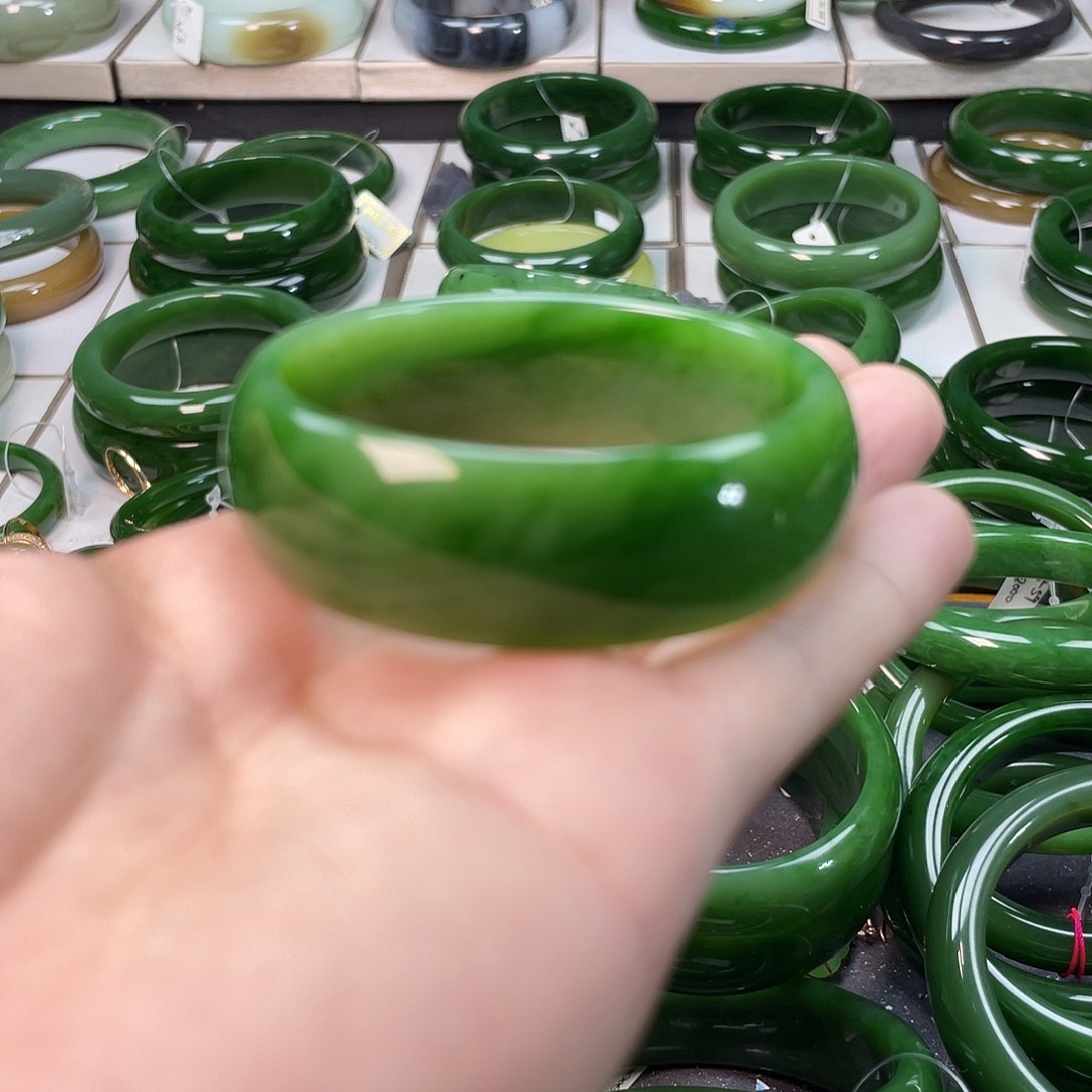 和田玉（碧玉）手镯未镶嵌