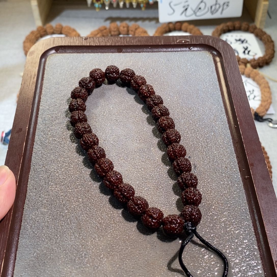 吊坠金刚菩提红皮花王手持009