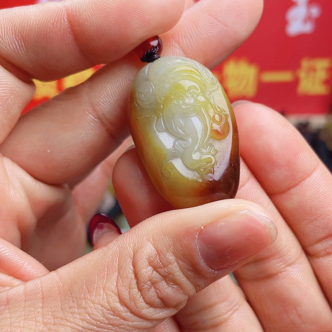 和田玉颈饰未镶嵌