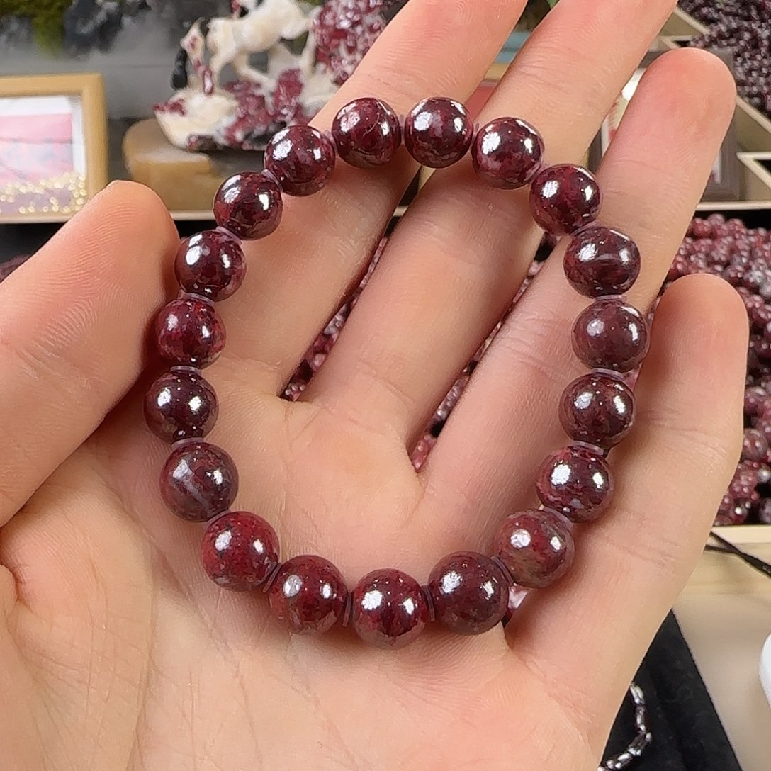 M***o天然辰砂天然原矿朱砂手串