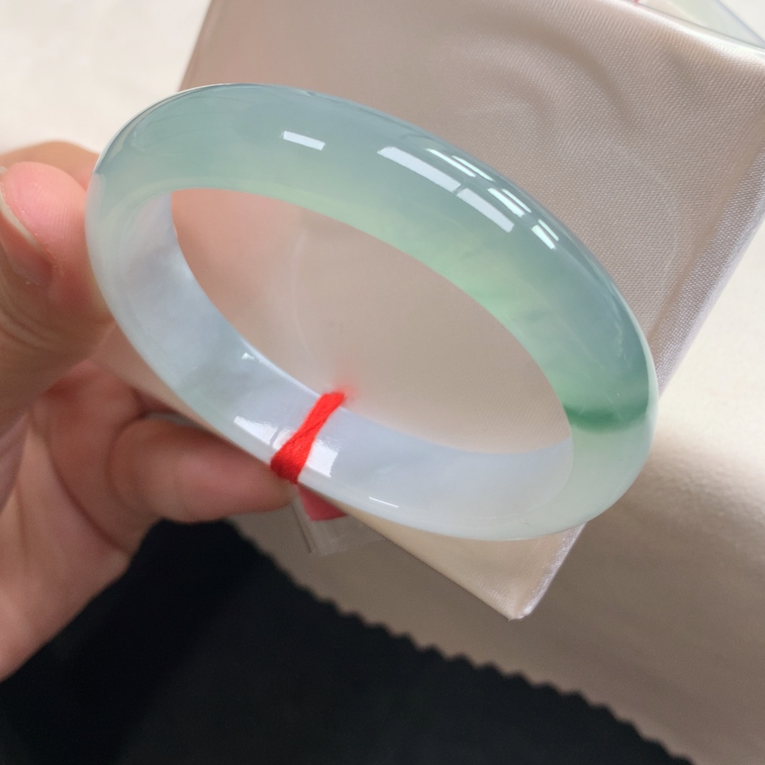 翡翠未镶嵌手镯22号56大贵妃冰胶半山水（0包容完美无瑕）必拍必入