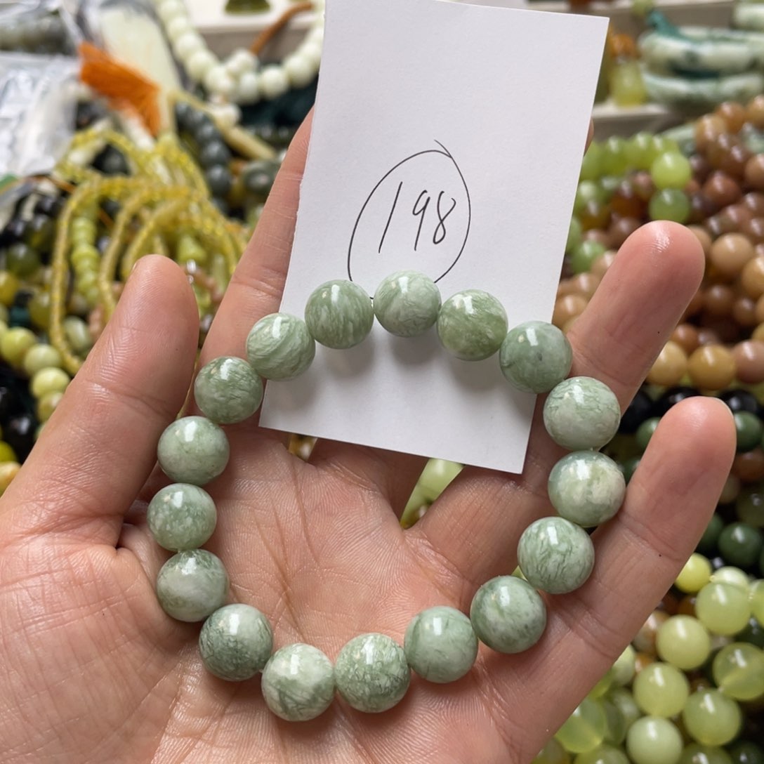 蛇纹石玉手链未镶嵌