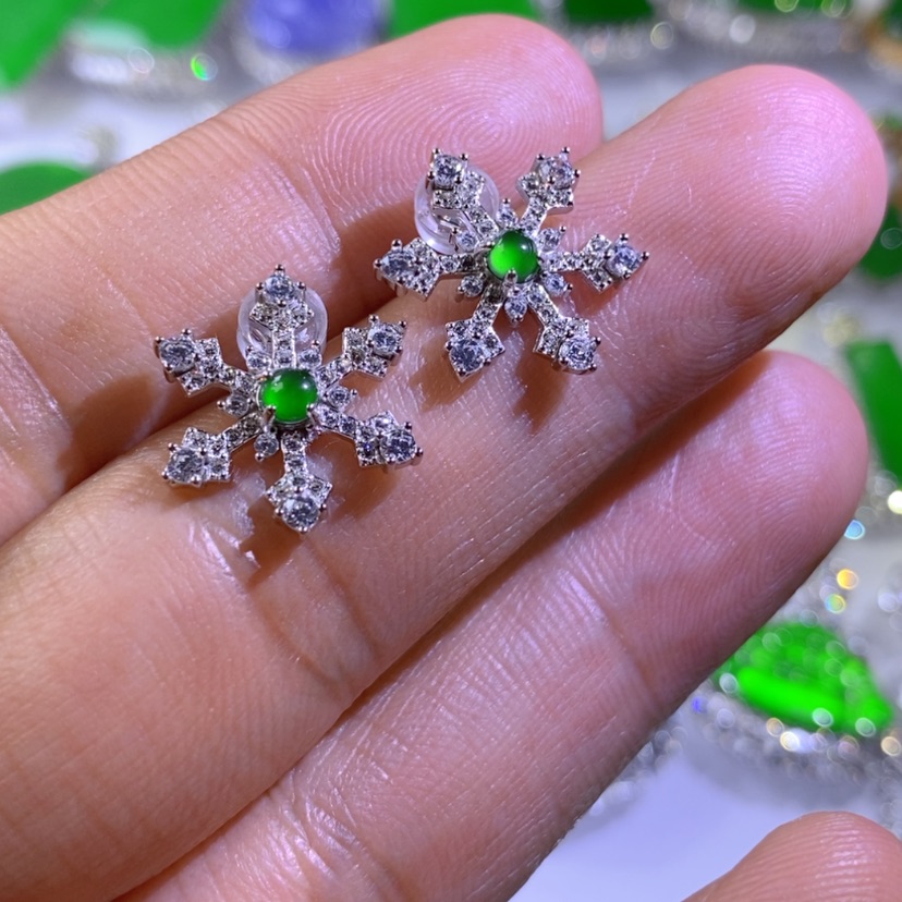 【闪购商品】翡翠挂件银S925镶嵌天然翡翠