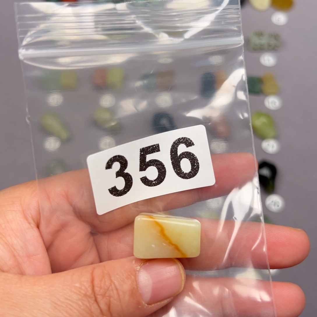 未镶嵌蛇纹石玉颈饰华*