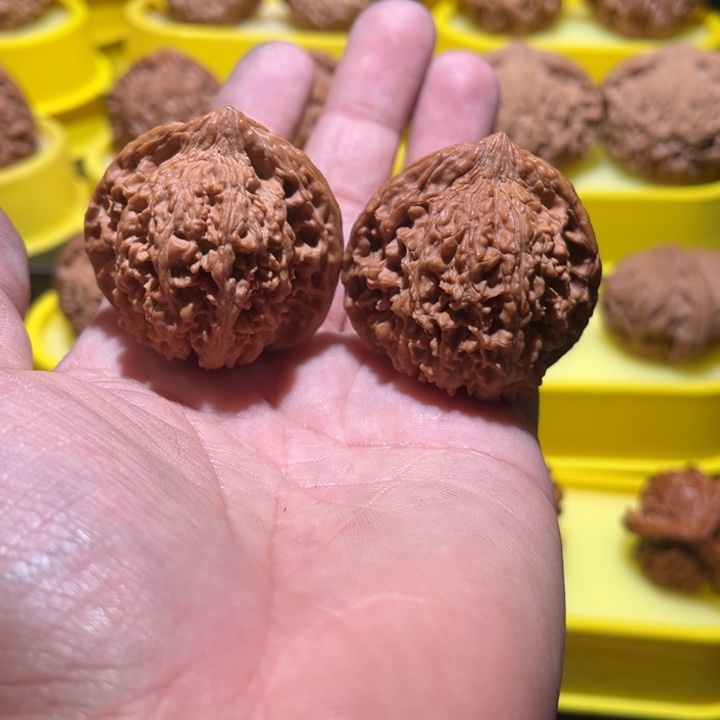 吊坠桃核满天星福利