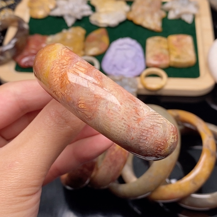 硅化珊瑚（珊瑚玉）手镯未镶嵌56.3
