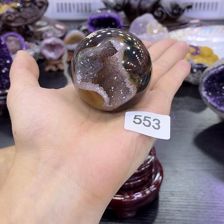 未镶嵌水晶大型摆件（非配饰）