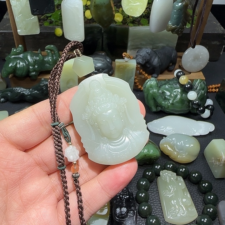 6***呀和田玉未镶嵌挂件