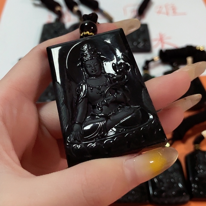 翡翠挂件未镶嵌四*