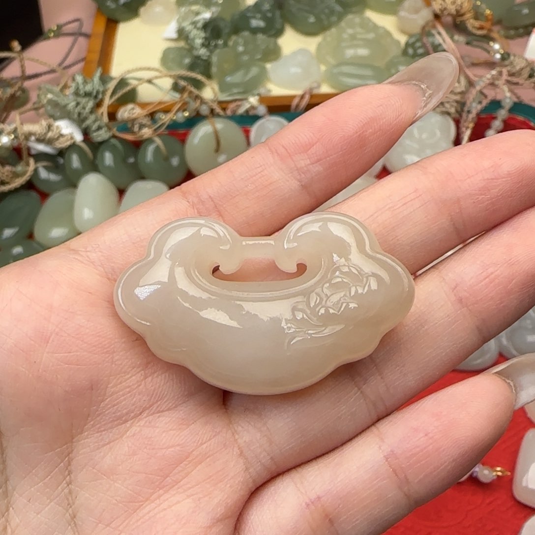 和田玉未镶嵌颈饰用****3