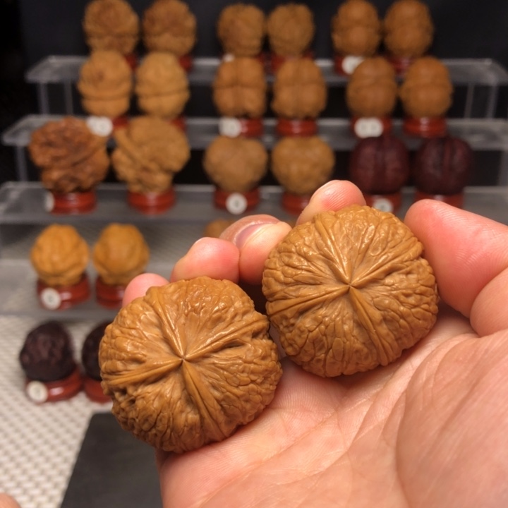 传***5文玩核桃把件211状元红四棱