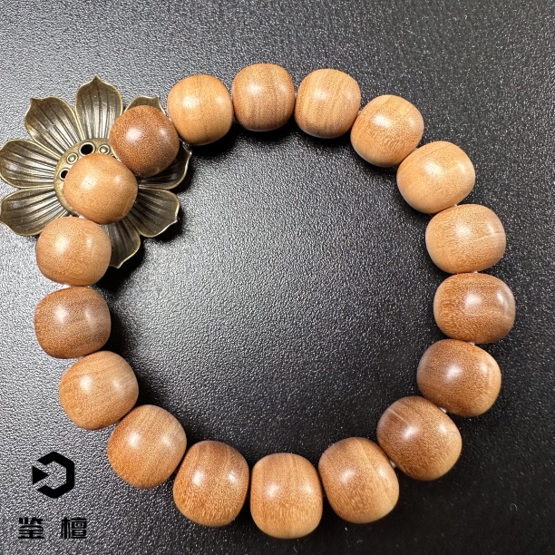 鉴檀 印度迈索尔老山檀1112老型珠焦糖奶香无胶无蜡文玩手串