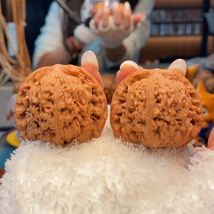 文玩核桃把件4号 46尺赵喜满南疆石 全品