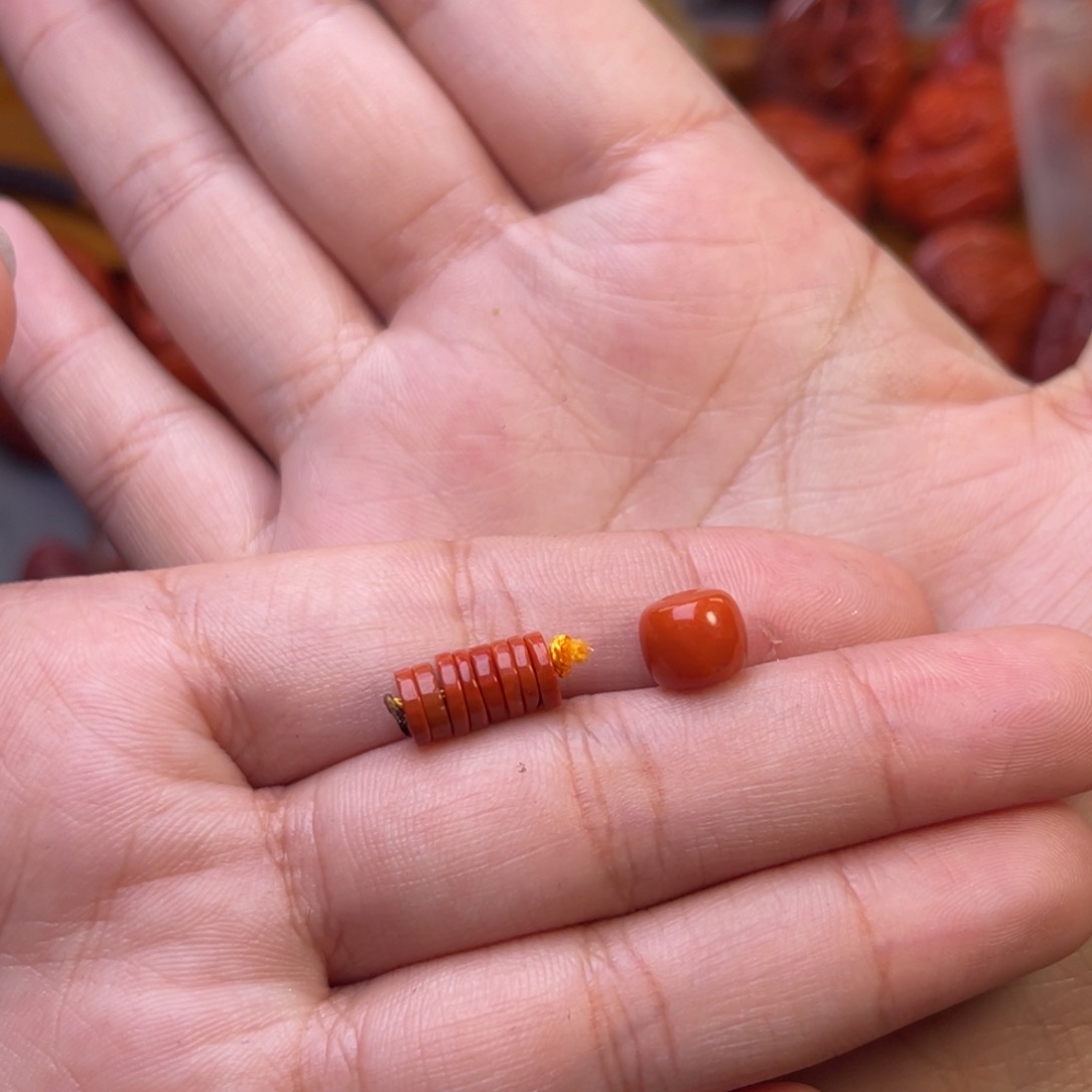 文***沛南红玛瑙未镶嵌川料瓦西精品套装