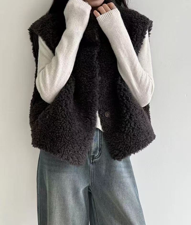 ZHANG&秋冬新款皮毛一体慵懒风马甲 AA 801  Hi Fortune