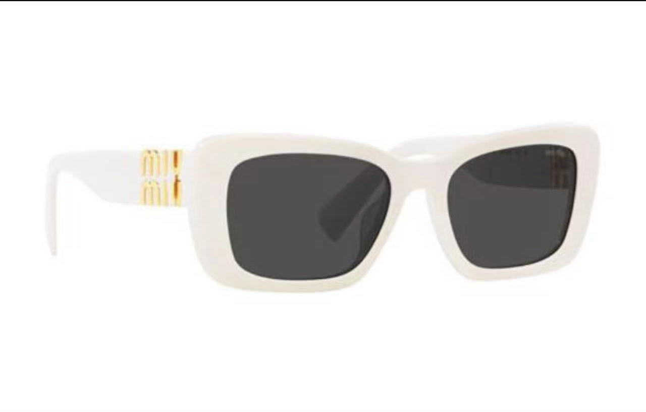 未使用 MIU MIU/缪缪 白金墨镜 SMU07Y 1425SO