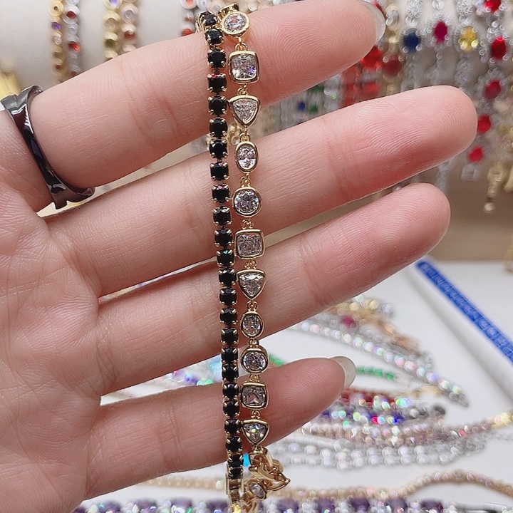 小***农合金手链。         