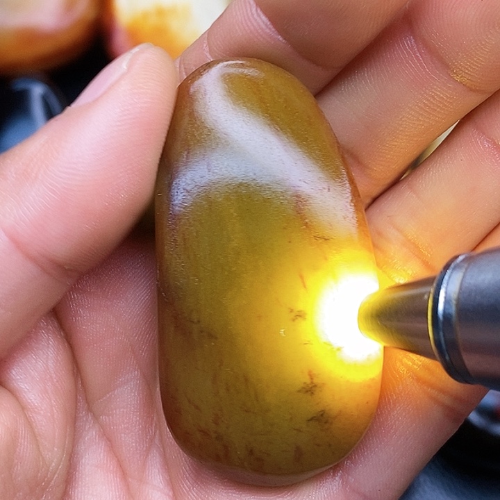 未镶嵌和田玉挂件