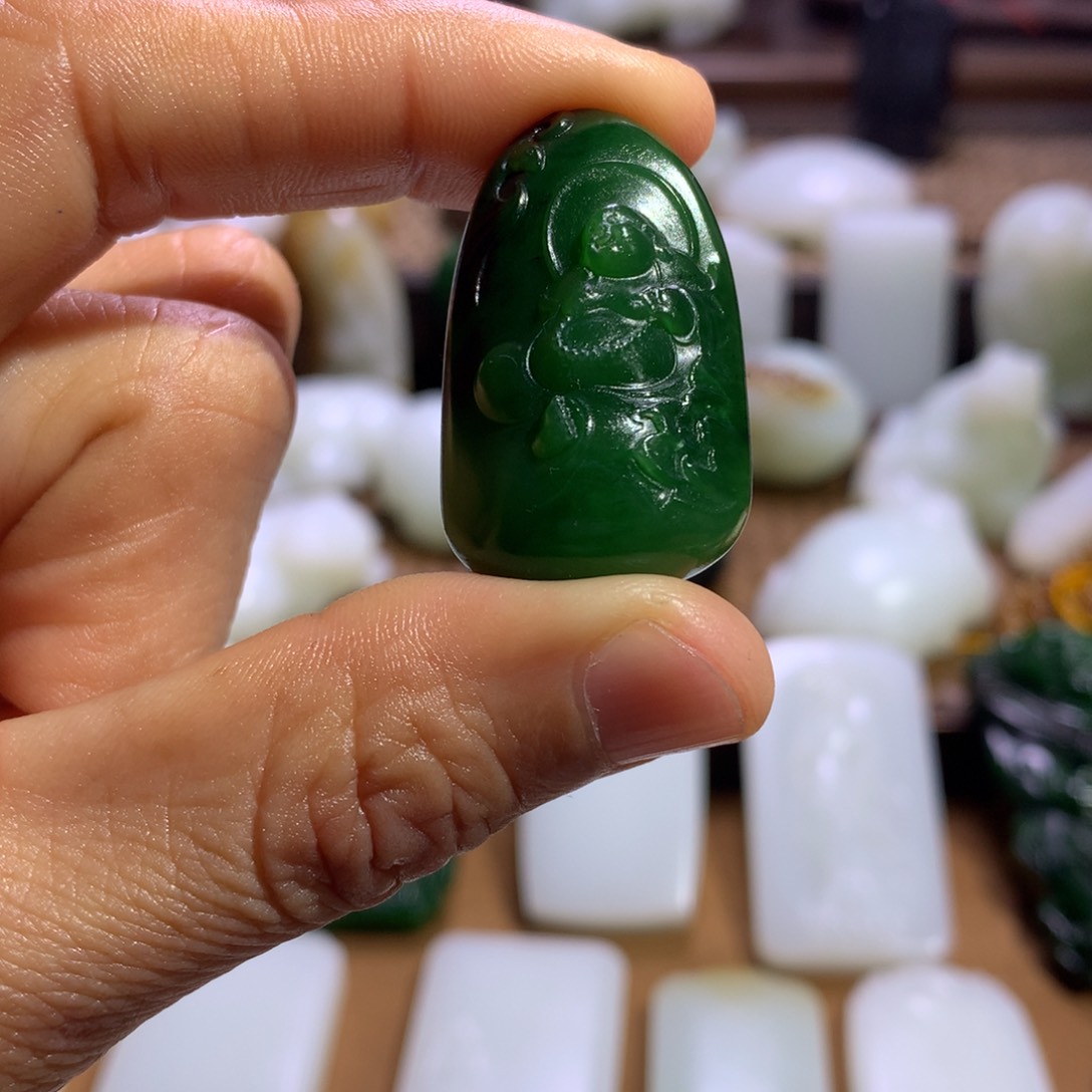 和田玉颈饰未镶嵌