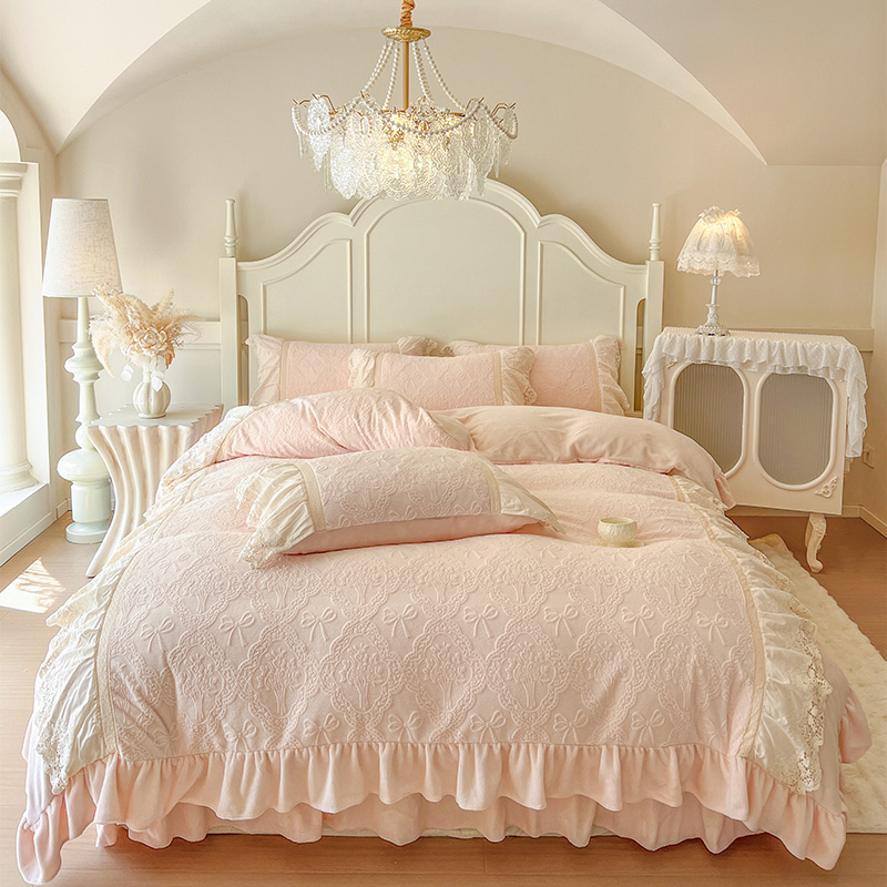 新款法式蕾丝花边公主风高端轻奢雕花牛奶绒加厚保暖床裙四件套  