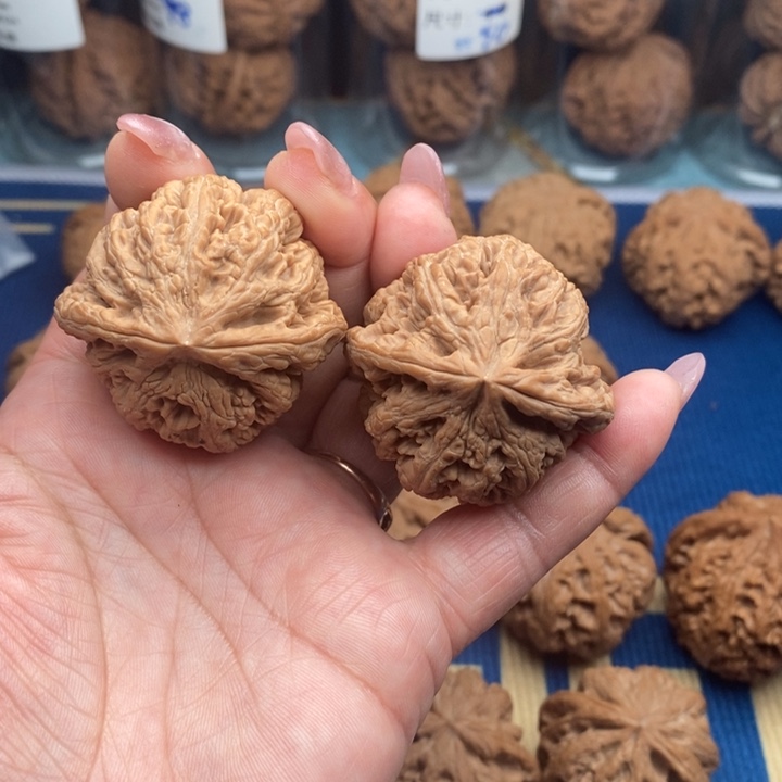 核桃文玩核桃手把件粗筋41