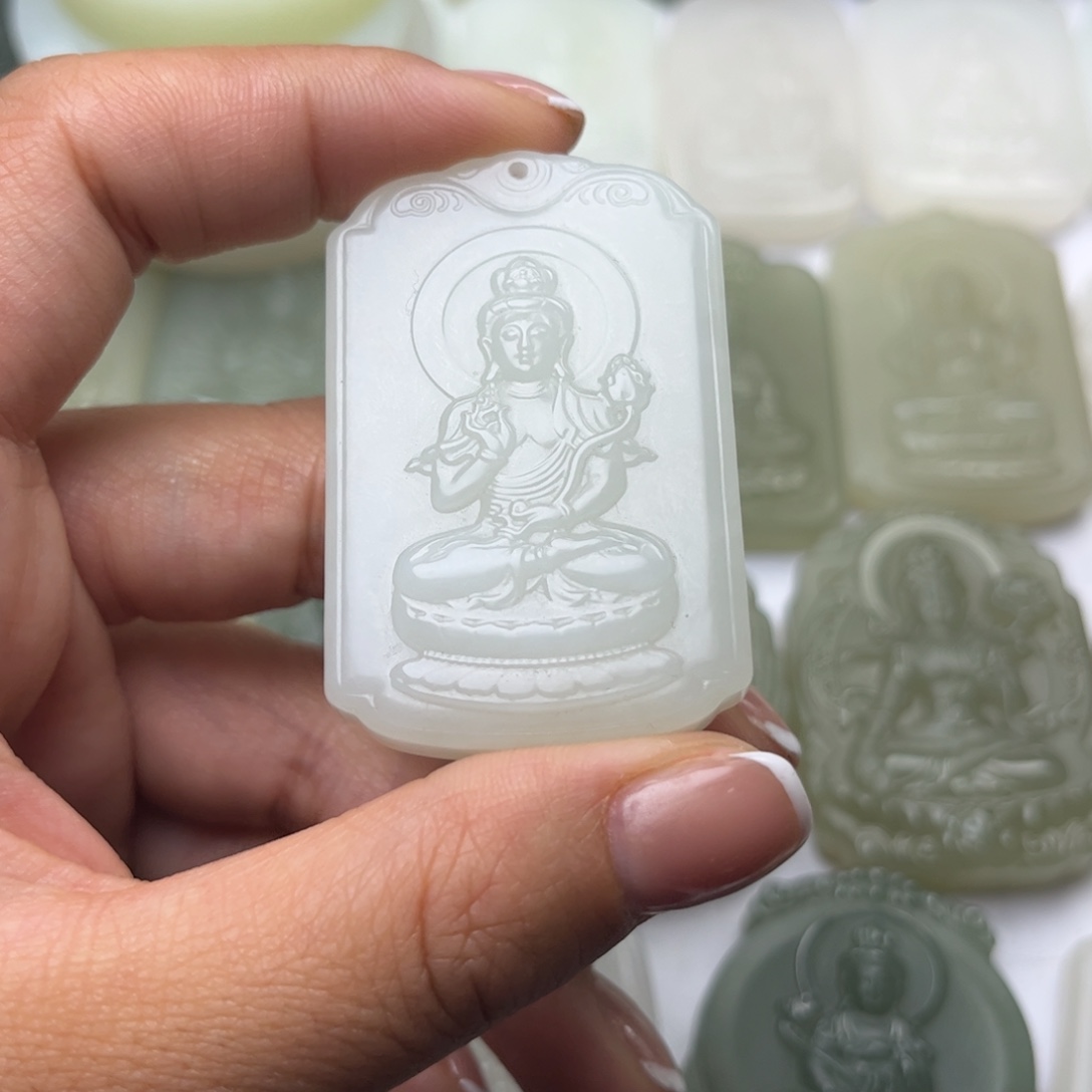 和田玉未镶嵌颈饰