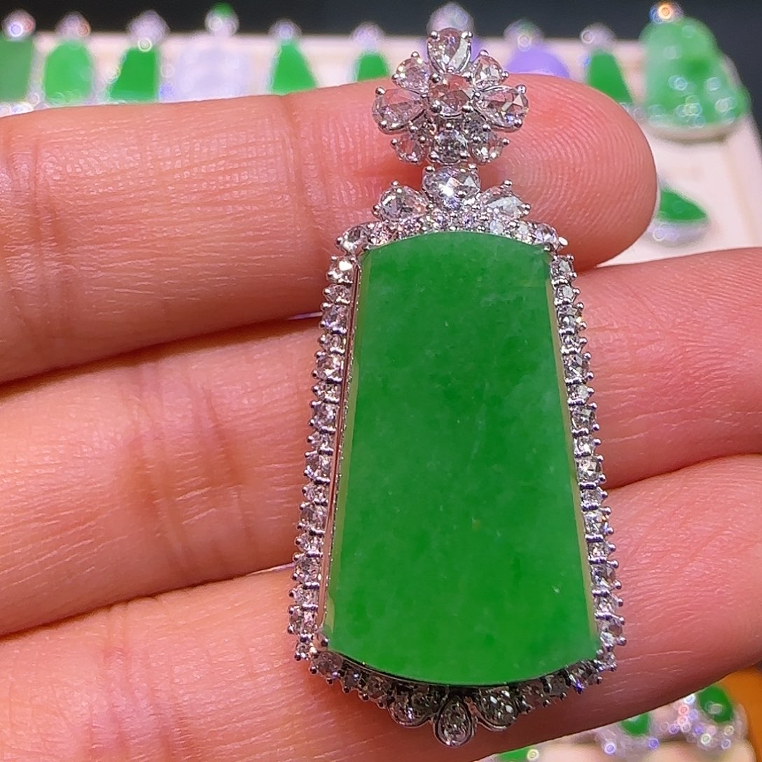 翡翠18K金镶嵌吊坠(不含链)