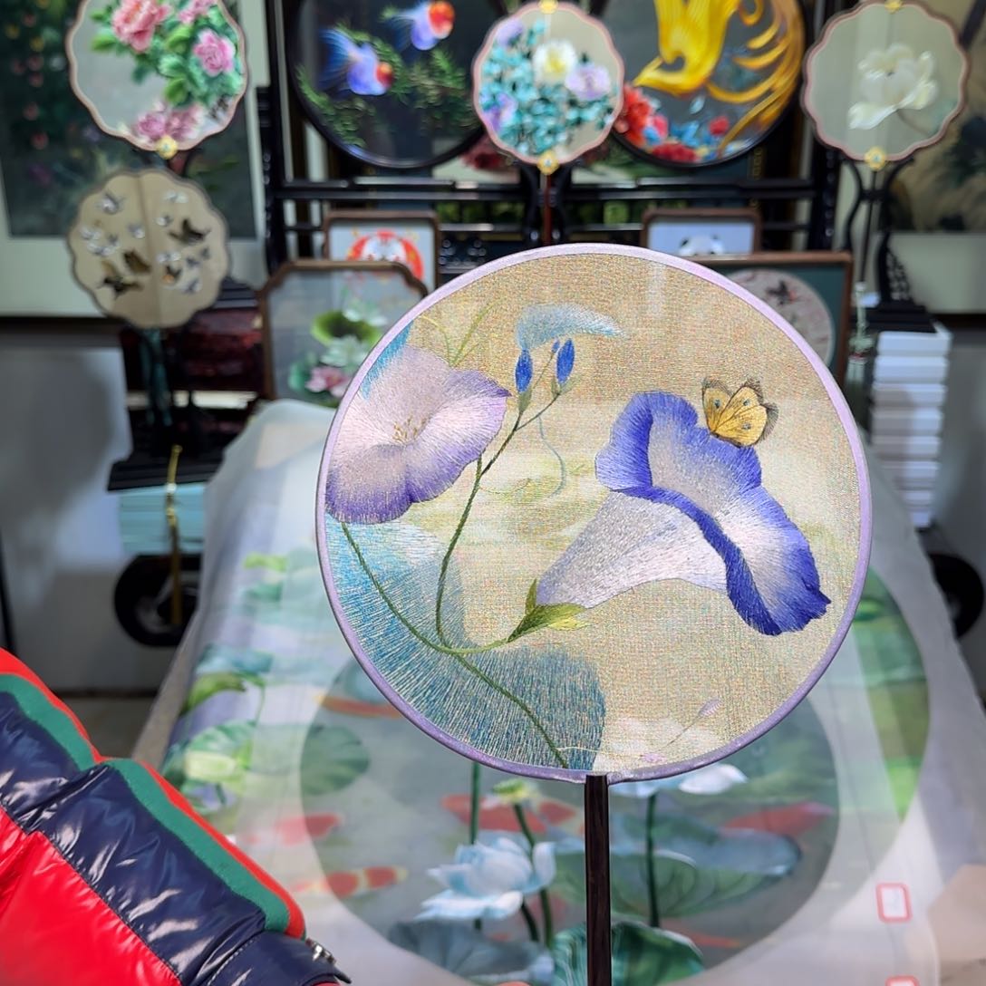 刺绣刺绣工艺精湛