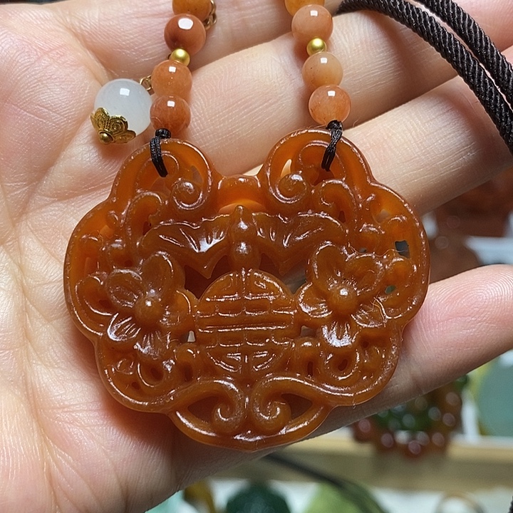 吊坠(赠链)未镶嵌翡翠