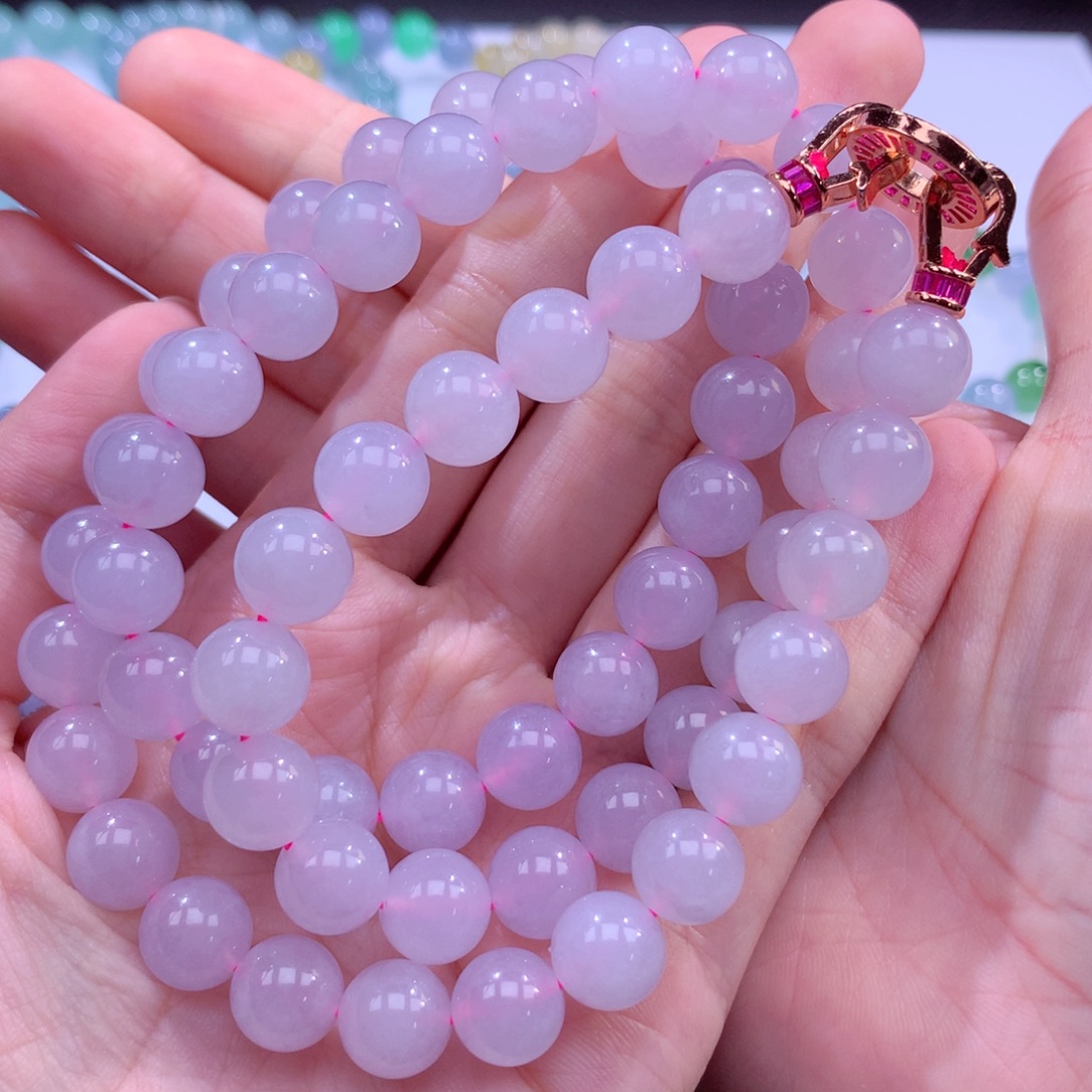 Y***燕翡翠未镶嵌颈饰翡翠