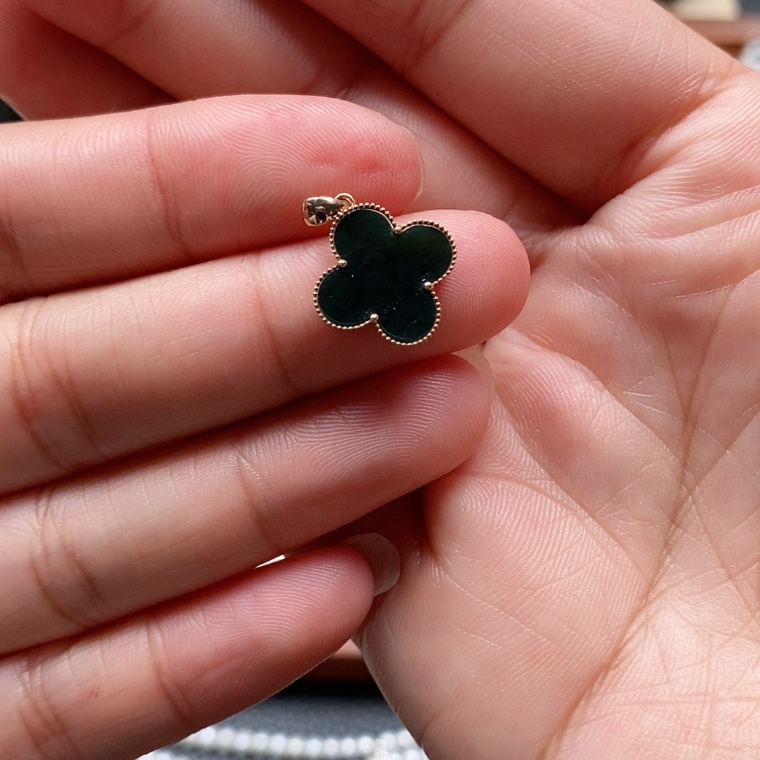 翡翠颈饰18K金镶嵌可****座