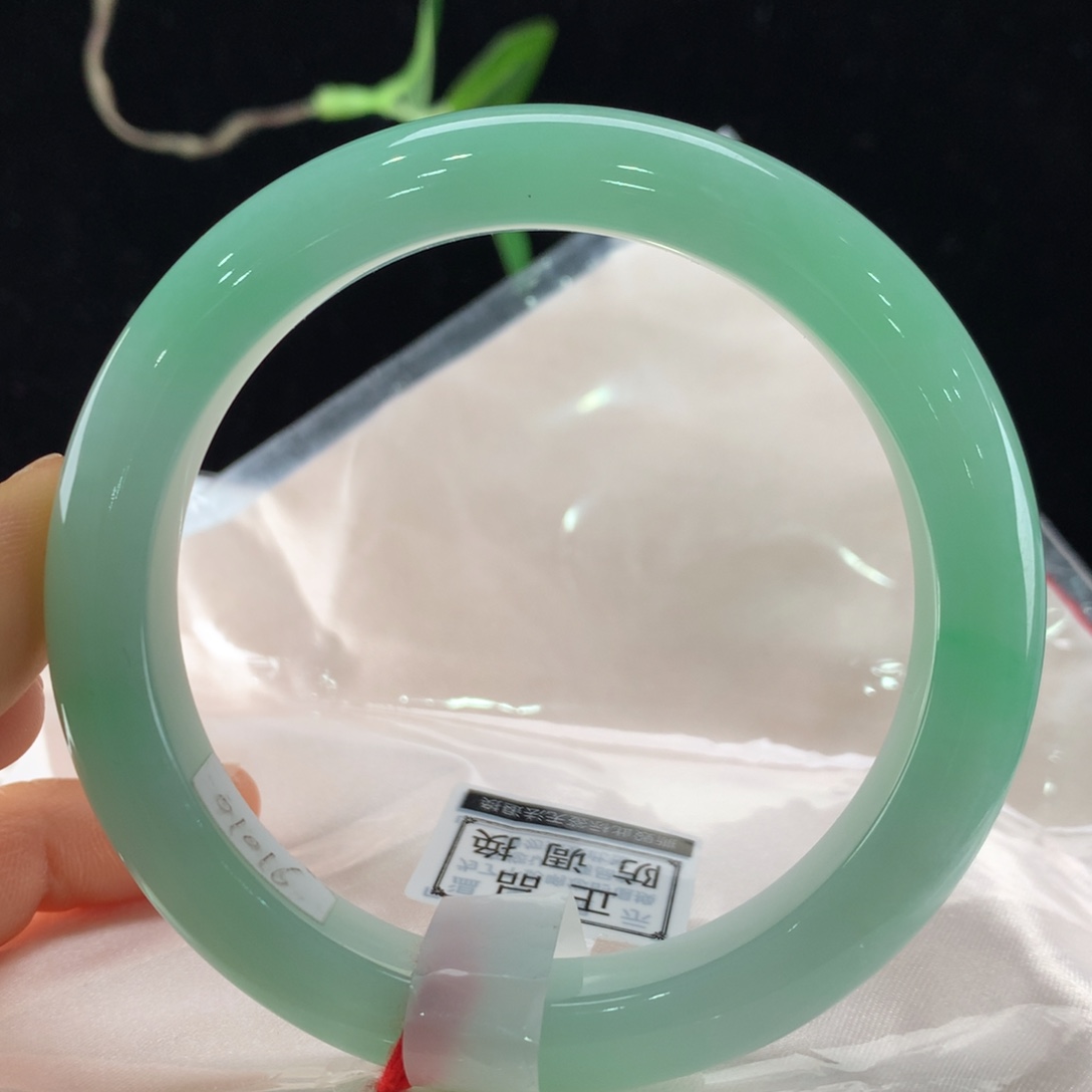 翡翠手镯未镶嵌111-1016