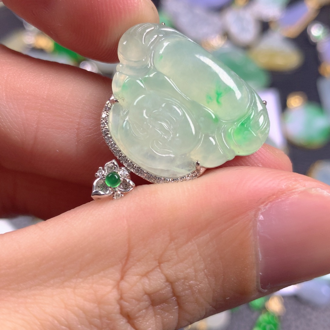 【闪购商品】翡翠颈饰18K金镶嵌翡翠