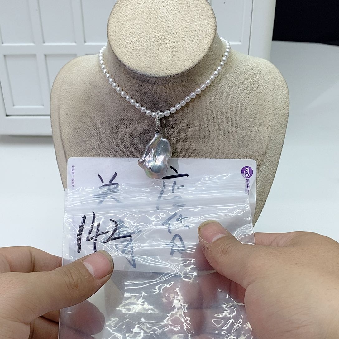 淡水珍珠颈饰合金