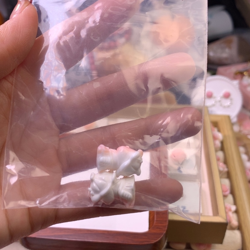 【闪购商品】查罗石颈饰合金福利84号