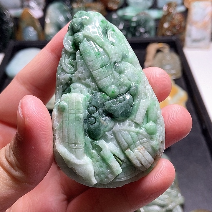 翡翠未镶嵌颈饰翡翠a货