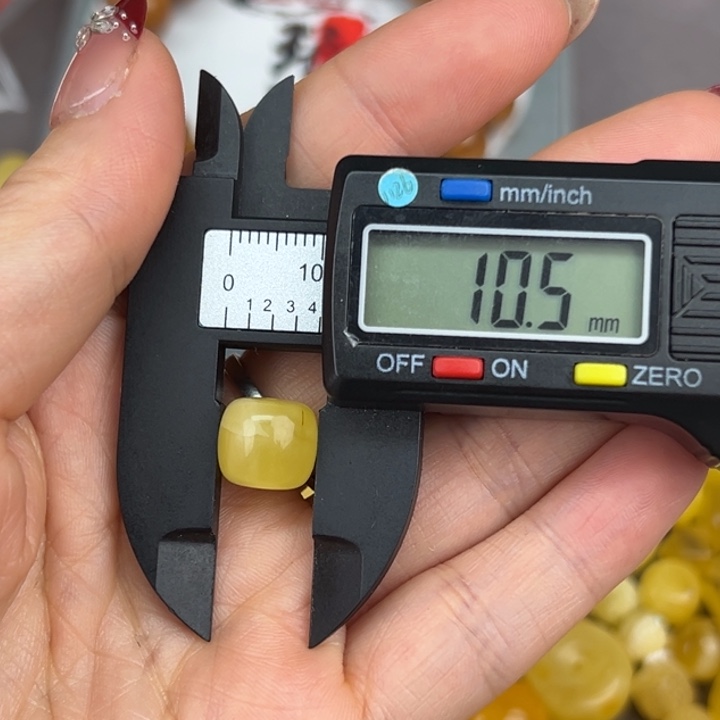 琥珀裸石未镶嵌微瑕201