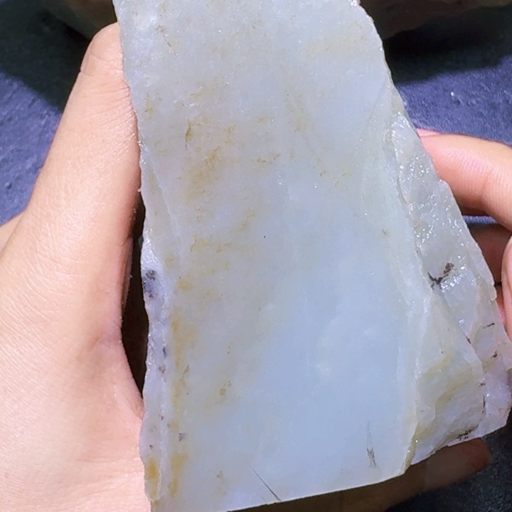 未镶嵌和田玉（糖玉）珠宝半成品