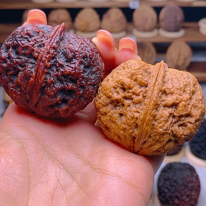 桃核把件云铁饕餮50+mm