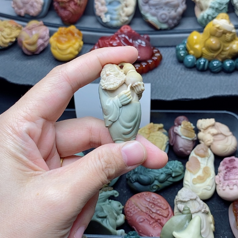 【闪购商品】定制石英质玉吊坠未镶嵌