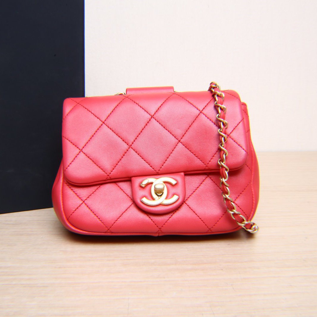 95新 Chanel/香奈儿 小花姑姑438139 20C 口盖包 20cm 红色 29开