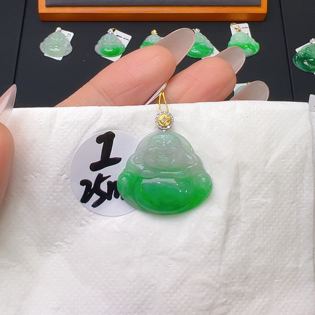 翡翠18K金镶嵌颈饰