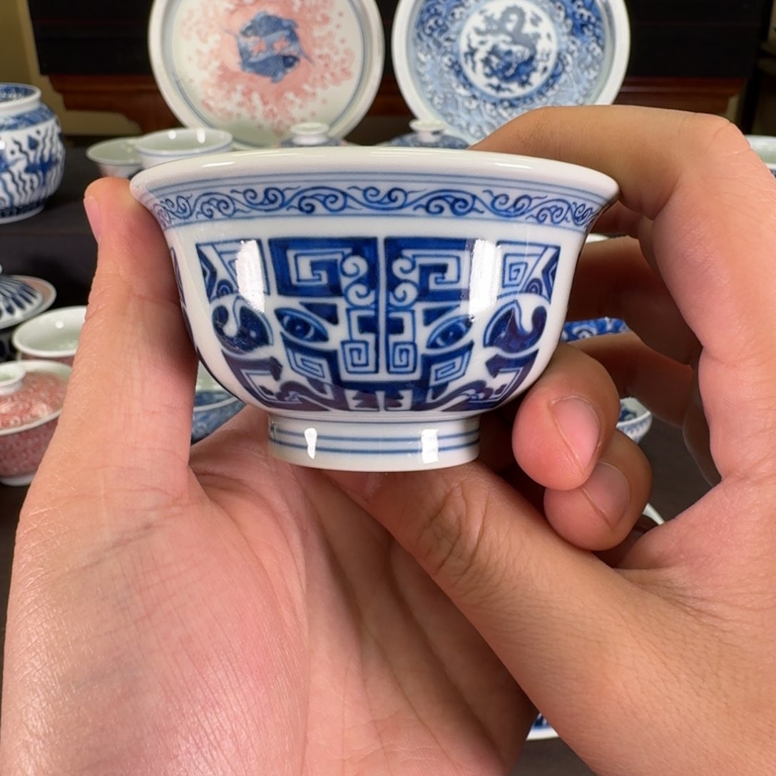 瓷片饕餮纹小压手羿器窑