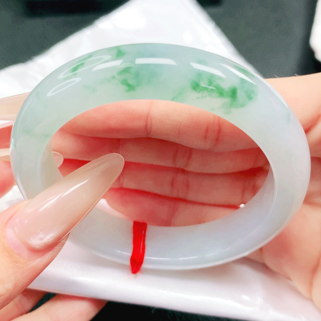 翡翠未镶嵌手镯53