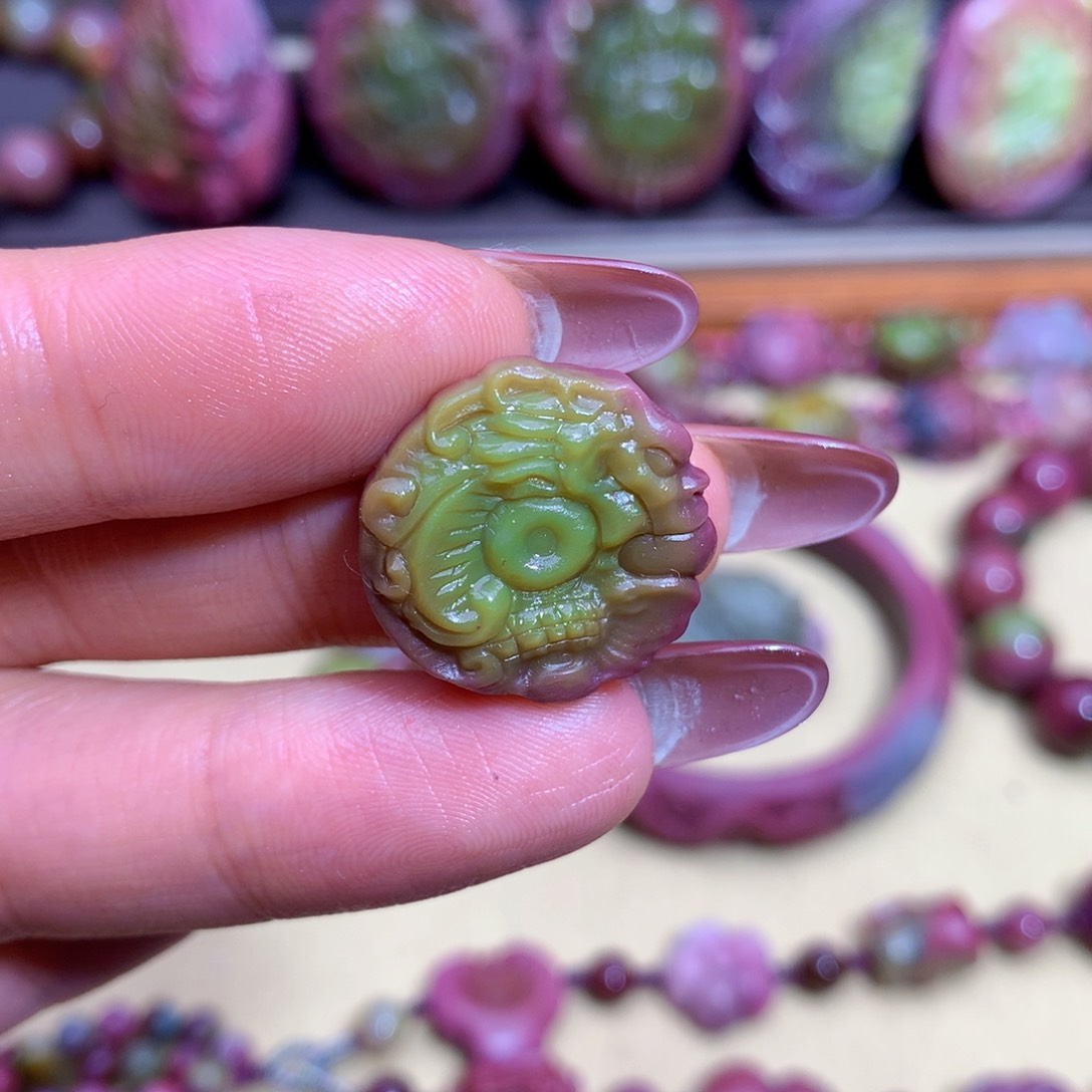 玛瑙挂件未镶嵌盐源