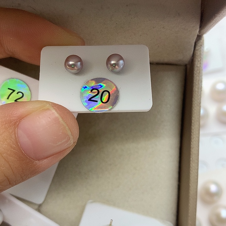 银S925镶嵌淡水珍珠耳饰金紫色