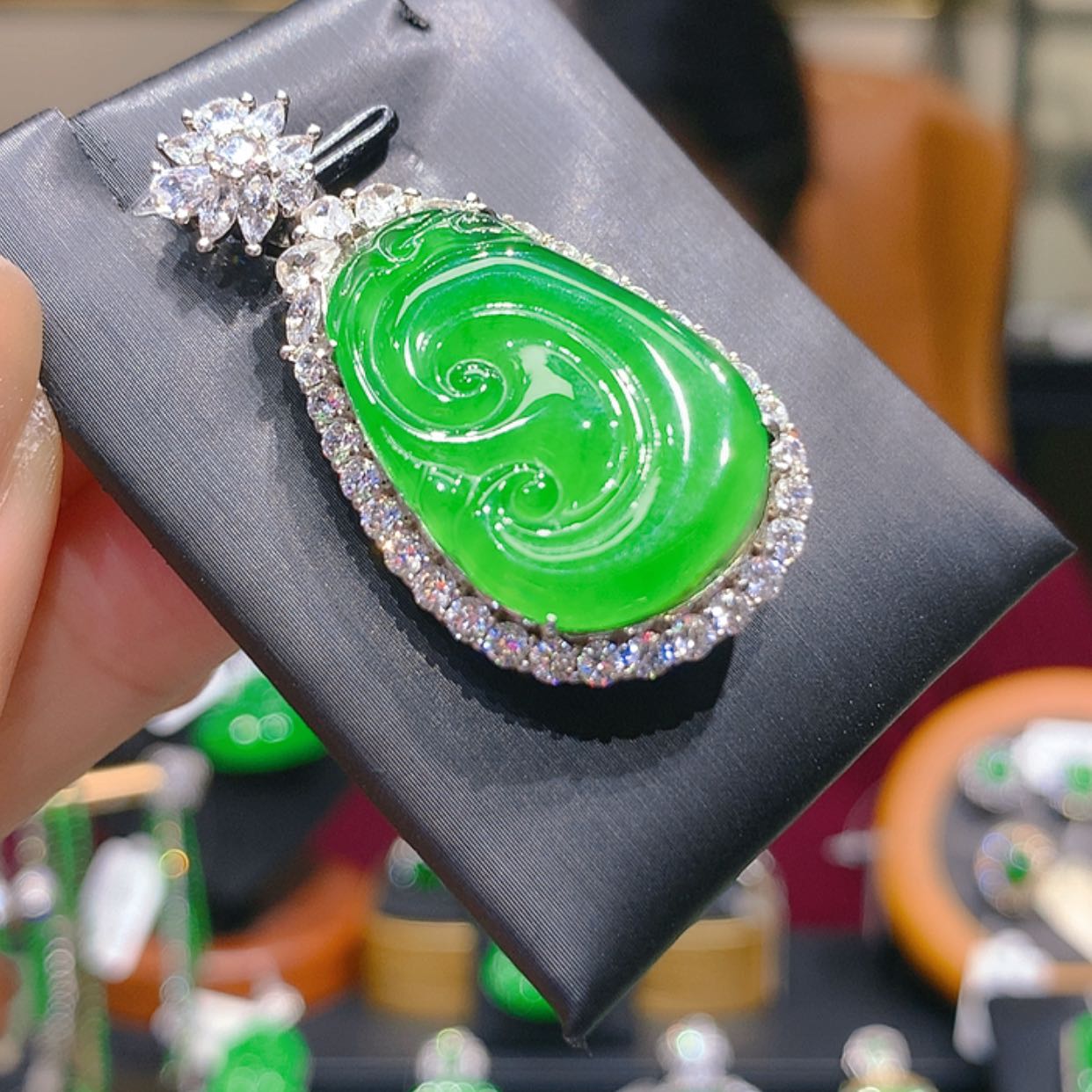 【闪购商品】翡翠银S925镶嵌颈饰7柒姐