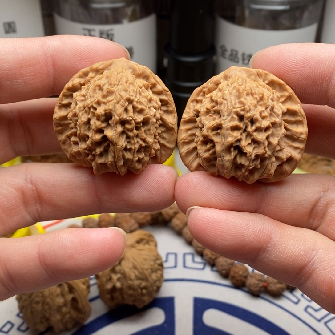 核桃把件三八小麻子