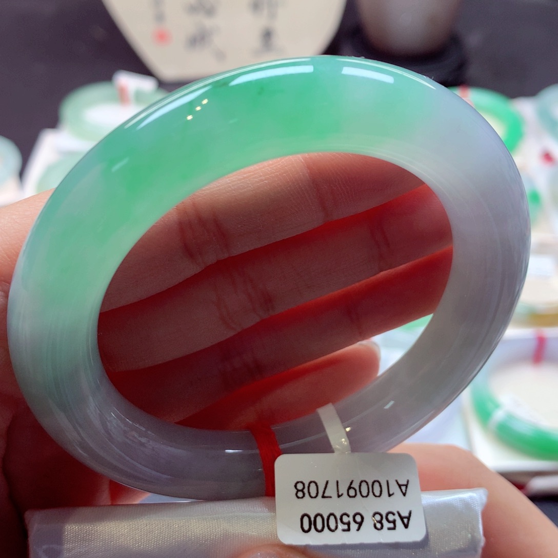 翡翠手镯未镶嵌18圆条77