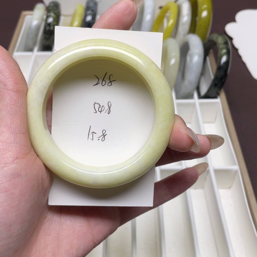 蛇纹石玉合金珠宝奇石